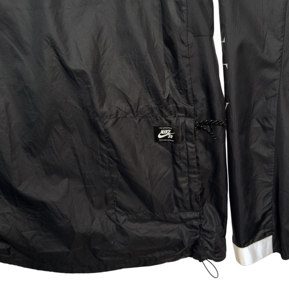 Nike SB × Primitive Skateboarding 'Royalty'Windbreaker Size Small - Picture 6 of 14